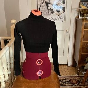 Ardene Black Knit Mock Neck Cropped Top – Size XS
3/25$